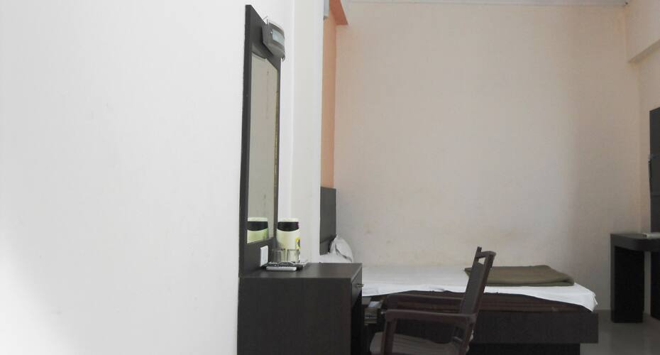 Hotel Shantila Inn, Allahabad 4